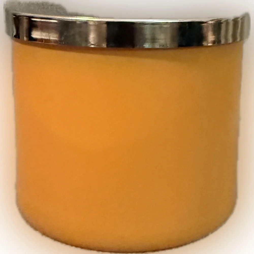🧡WHITE BARN🧡Salted Butterscotch 3-Wick Candle/NWT - Picture 5 of 6